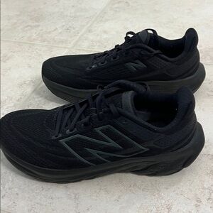 New Balance Men's 1080 sz10